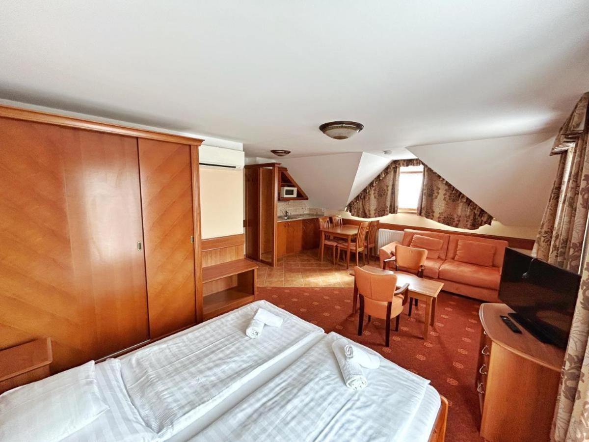 Fonix Wellness *** 1 A Epulet Bed and Breakfast Hévíz Exterior foto