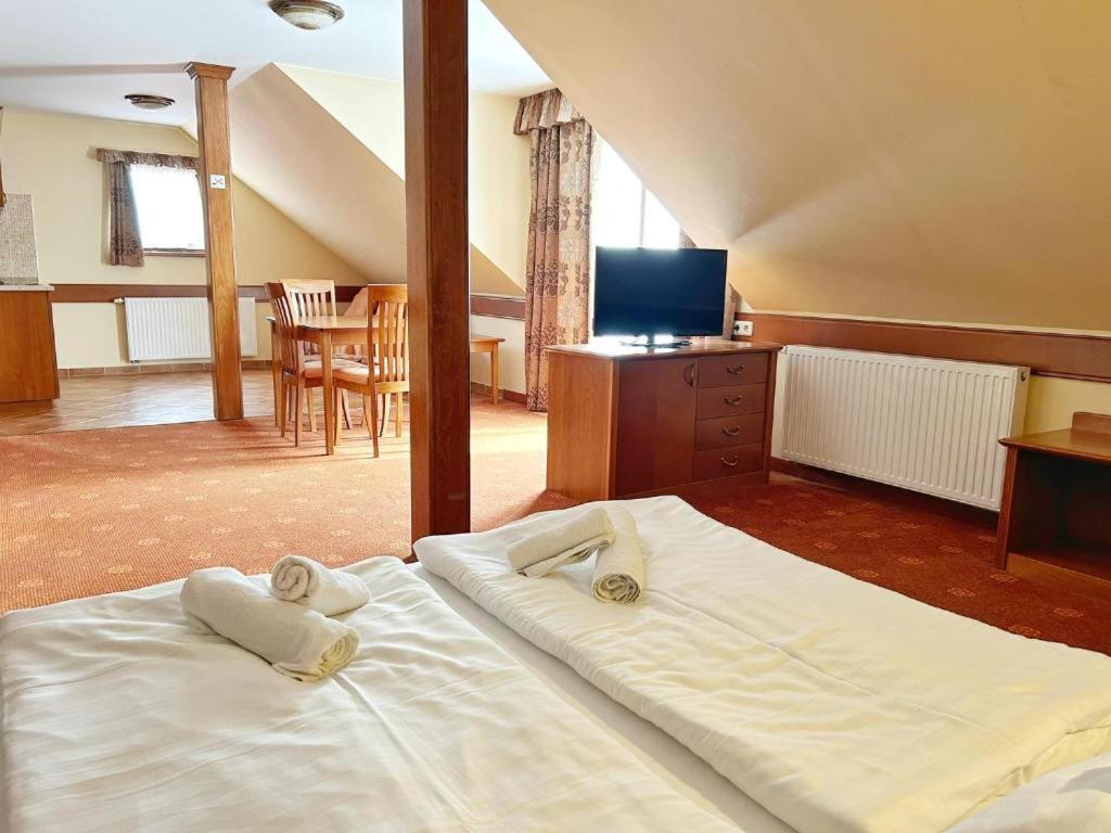 Fonix Wellness *** 1 A Epulet Bed and Breakfast Hévíz Exterior foto