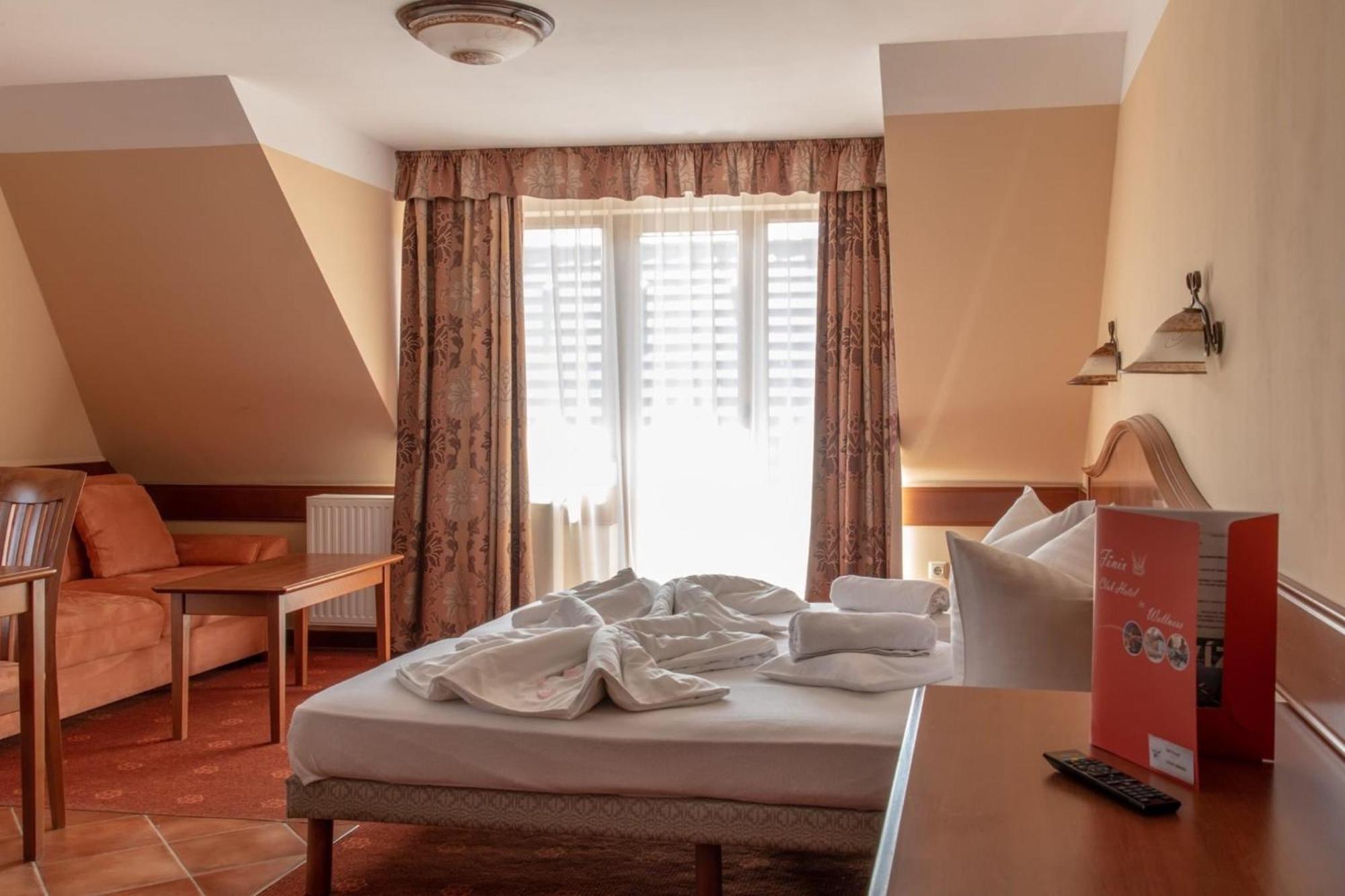 Fonix Wellness *** 1 A Epulet Bed and Breakfast Hévíz Exterior foto